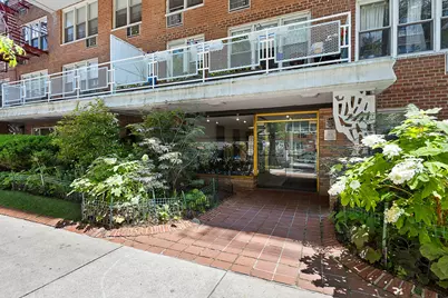 415 Argyle Road #4W, New York City, NY 11218 - Photo 14