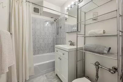 415 Argyle Road #4W, New York City, NY 11218 - Photo 8