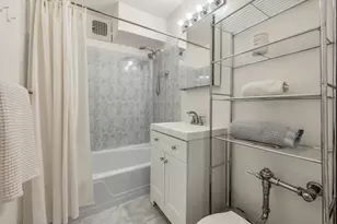 415 Argyle Rd, New York City, NY 11218 - Photo 8