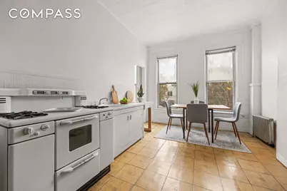 626 Vanderbilt Street, New York City, NY 11218 - Photo 4