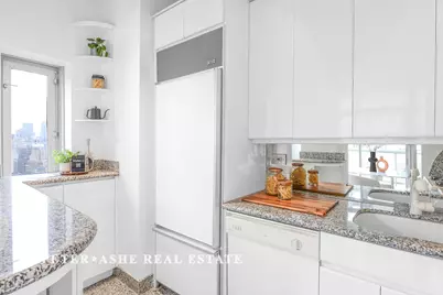 188 E 64th Street #1720, New York City, NY 10065 - Photo 12