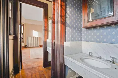 561 E 17th Street, Brooklyn, NY 11226 - Photo 14