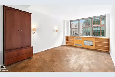 32 Gramercy Park S #5J, New York, NY 10003 - Photo 8