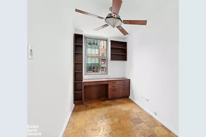 32 Gramercy Park S #5J, New York City, NY 10003 - Photo 10