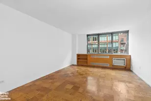 32 Gramercy Pk S, New York City, NY 10003 - Photo 2