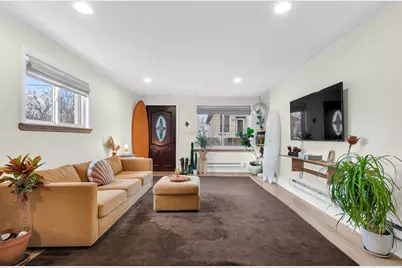 345 Dormans Court, New York City, NY 11693 - Photo 2