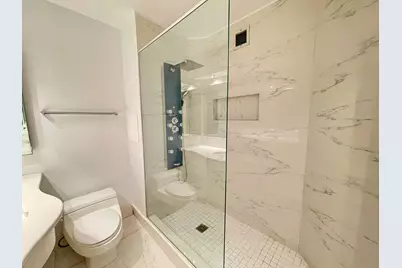 330 E 38th Street #5K, New York City, NY 10016 - Photo 10