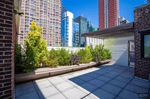 301 E 38th St, New York City, NY 10016 - Photo 12