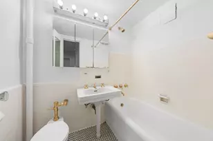 25 Tudor City Pl, New York City, NY 10017 - Photo 8