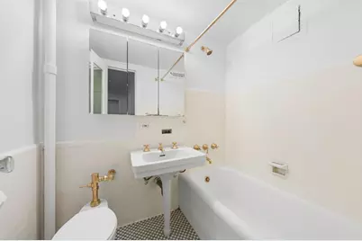 25 Tudor City Place #1810, New York City, NY 10017 - Photo 8