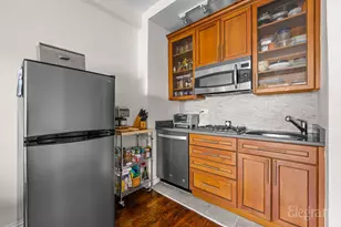116 W 72nd St, New York, NY 10023 - Photo 6
