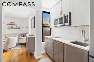 319 W 18th St, New York City, NY 10011 - Photo 4