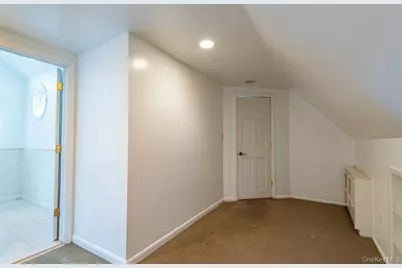 78-36 271st Street, New York City, NY 11040 - Photo 14