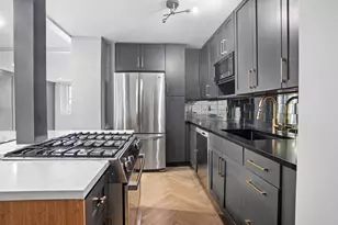 215 E 80th St, New York City, NY 10021 - Photo 2