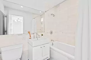 635 W 42nd St, New York City, NY 10036 - Photo 8