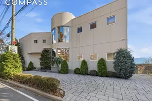 186 Flagg Pl, New York City, NY 10304 - Photo 1