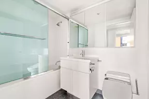 425 W 53rd St, New York City, NY 10019 - Photo 14