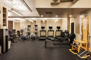 875 Park Ave, New York City, NY 10075 - Photo 22