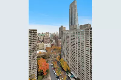 150 W End Avenue #29KL, New York City, NY 10023 - Photo 22