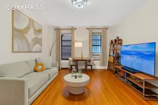26 W 97th St, New York City, NY 10025 - Photo 2