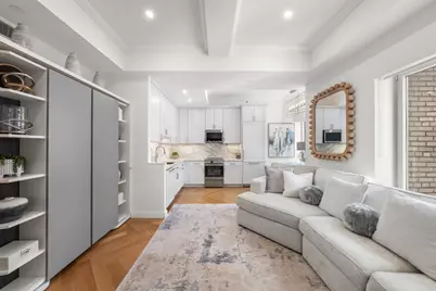 160 Central Park S #1817, New York City, NY 10019 - Photo 4