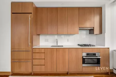 400 5th Avenue #34H, New York City, NY 10018 - Photo 4