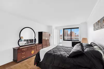 530 E 72nd Street #3F, New York City, NY 10021 - Photo 8