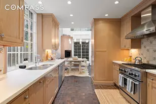 126 W 78th St, New York City, NY 10024 - Photo 8