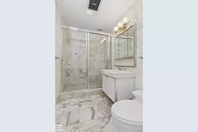 860 United Nations Plaza #15E, New York City, NY 10017 - Photo 8