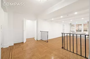 152 E 94th St, New York City, NY 10128 - Photo 2