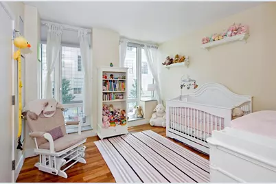 250 E 53rd Street #404, New York, NY 10022 - Photo 4