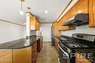 34-25 150th Pl, New York City, NY 11354 - Photo 6