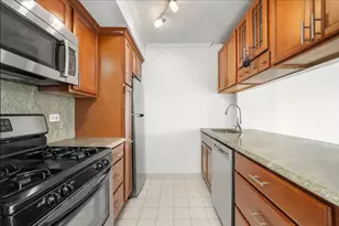 2 S End Ave, New York City, NY 10280 - Photo 4
