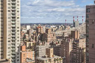 400 E 54th St, New York City, NY 10022 - Photo 2