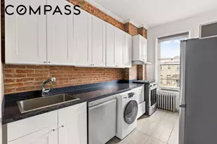 250 E 25th St, New York City, NY 11226 - Photo 16