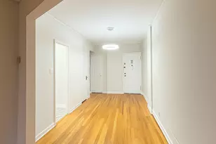 915 E 17th St, New York City, NY 11230 - Photo 6