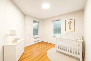 915 E 17th St, New York City, NY 11230 - Photo 10