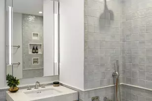 222 E Broadway, New York City, NY 10002 - Photo 2