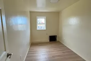 1333 Bristow St, New York City, NY 10459 - Photo 2