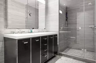 252 South St, New York, NY 10002 - Photo 10