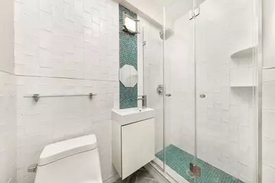 4725 Independence Avenue, New York City, NY 10471 - Photo 16