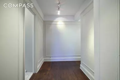 433 W 34th Street #6A, New York City, NY 10001 - Photo 4