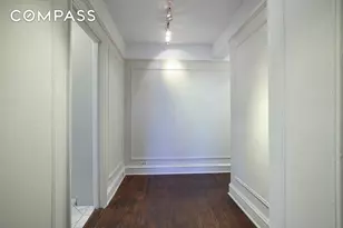 433 W 34th St., New York City, NY 10001 - Photo 4