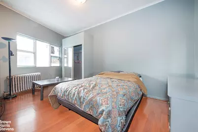 18-21 26th Road, New York City, NY 11102 - Photo 4