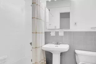 210 E 36th St, New York City, NY 10016 - Photo 6