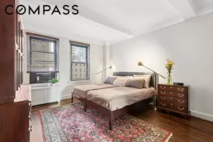 321 E 54th St, New York City, NY 10022 - Photo 4