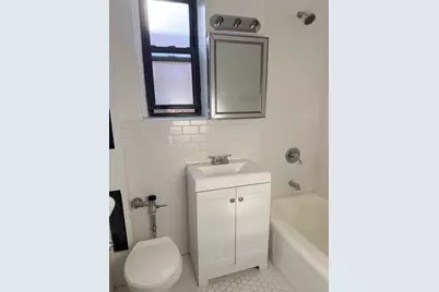 221 E 18th Street #6E, Brooklyn, NY 11226 - Photo 4