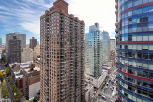245 E 54th St, New York City, NY 10022 - Photo 2