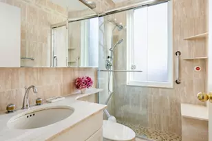 245 E 54th St, New York City, NY 10022 - Photo 6