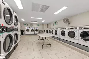 245 E 54th St, New York City, NY 10022 - Photo 10